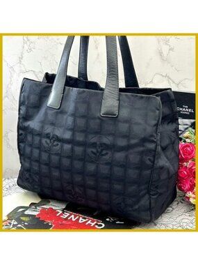 Chanel New Travel Line Tote MM